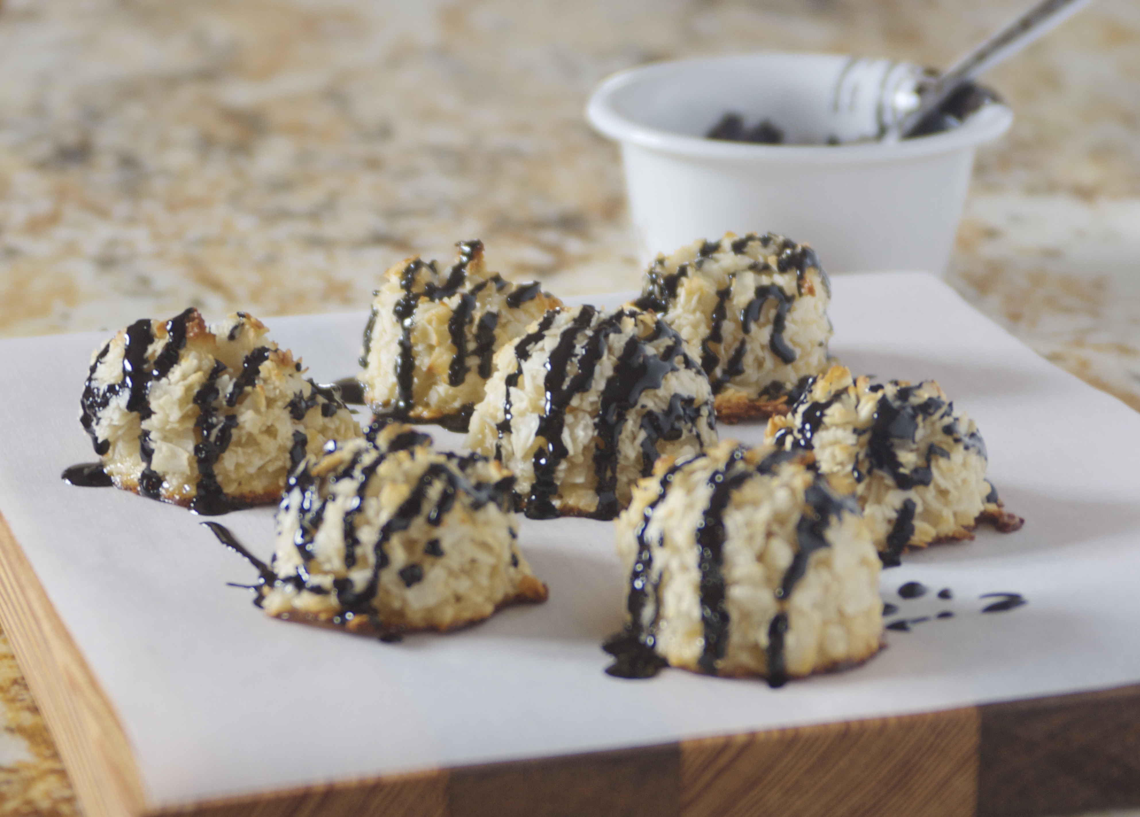 How To Make Naturally Sweet Chocolate Coconut Macaroons? 